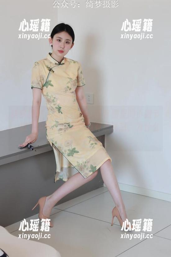 绮梦摄影-稻芽儿 绮梦摄影 - 稻芽儿兔女郎套图里的小细节,挺有趣的,但又让我有点迷惑,为什么选择兔子呢?