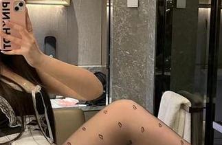 微密圈 – 美邵女Baby+无圣光+图包，活脱脱是个白天不怕鬼夜里不怕狼的御姐！
