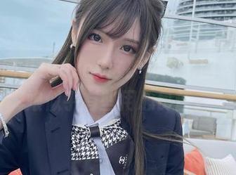 对于腐团儿Ikaros这次的高清图包，蒂雅娘似乎有些用心良苦。