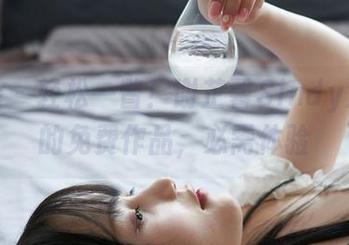 蜜桃社 – 轻松一瞥！谢芷馨Sindy浴室中的免费作品，必需体验
