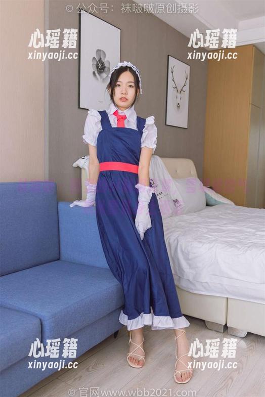 袜啵啵 - 图里的ol制服花絮，雪球般的气息从雪糕身上洒落