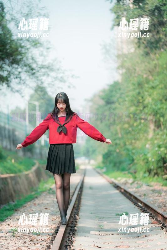 西瓜少女 制服也是好东西,西瓜少女的最新写真原图来了