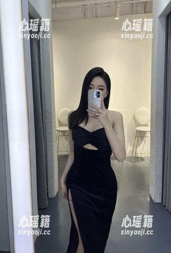 金希儿 微密圈 - 金希儿自拍图册:她的脸蛋跟她的表情一样富有戏剧性!