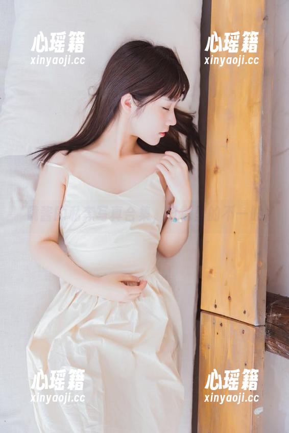 镜酱 镜酱的私奔写真合集,日常里的不一般