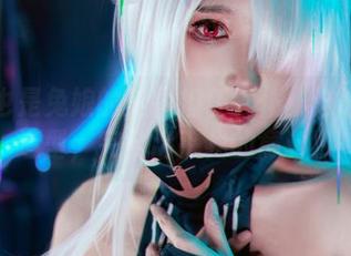 阿包也是兔娘的美图担任女仆：这舰长的造型，完全出乎我的意料！