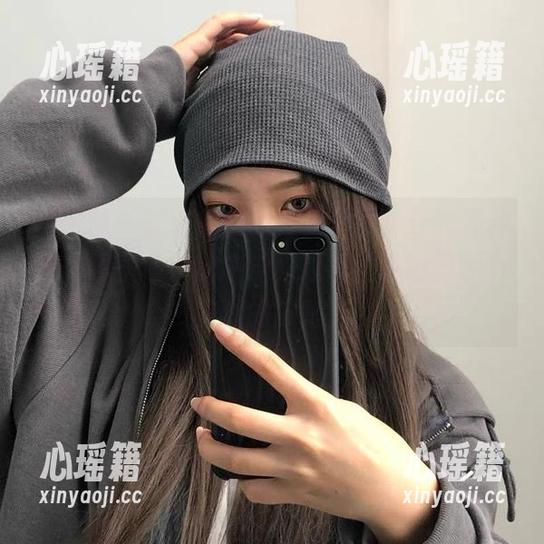 陈佩奇 微密圈 - 这陈佩奇的裸足美图,让我有种想被温柔包围的感觉,边看边想访问哪个曼妙的脚趾。
