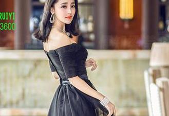 青豆客 – 一遇兔女郎，便知梁莹Sugar的私拍图片暴击角落。