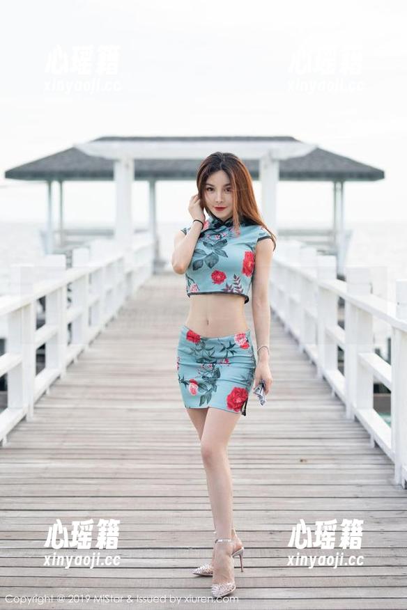 魅妍社 - 关思阳的吊带作品集，分享看完就想自拍的秘诀——真是个妙招！