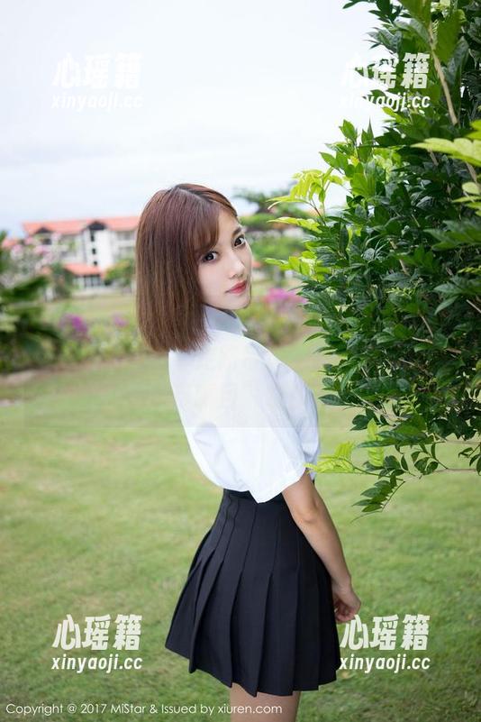 魅妍社-小乔Joyi 魅妍社 - 小乔Joyi的写真与她的定制礼服:这次她要把“走路带风”演绎成“走路带瞩目”啦!