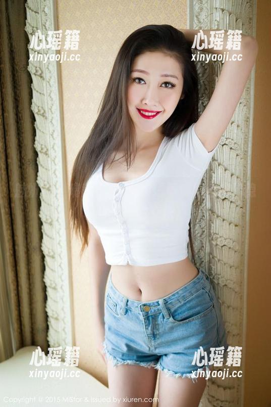 魅妍社-瑞莎Trista 魅妍社 - 瑞莎Trista的透明瞬间合集,隐秘与清晰的交织。